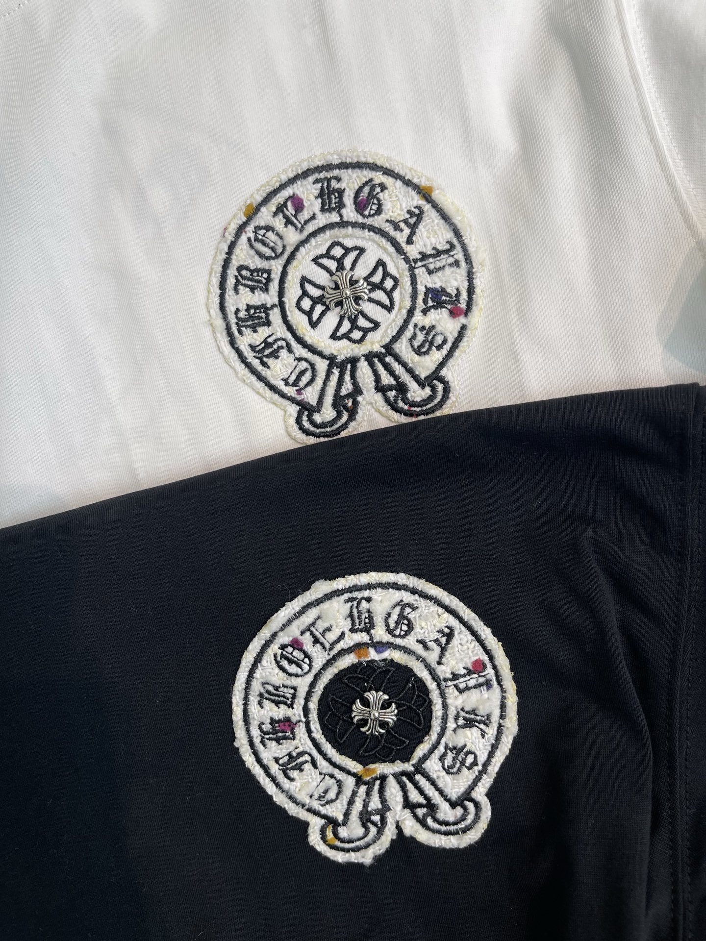 Women's short sleeves